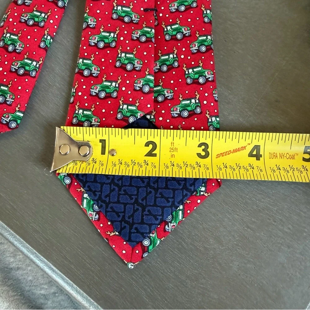 Vineyard Vines Christmas Holiday Patterned Red Silk Neck Tie